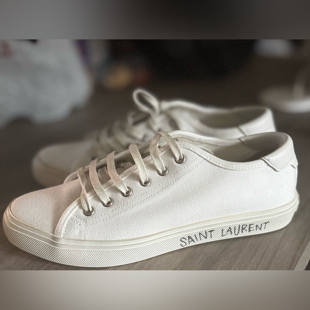 Saint Laurent White Sneakers with Minimalist Design